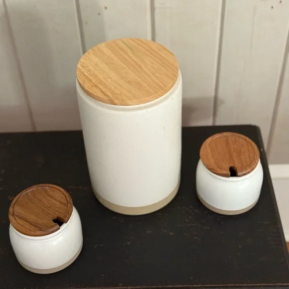 Hearth & Hand & Threshold Stoneware Container Set of 3. New! - Picture 2 of 9